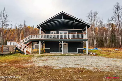 2754 S Beechwood Cir, Big Lake, AK 99652