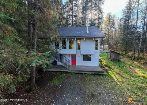 321 Brighton Rd, Girdwood, AK 99587