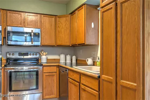 905 Lancaster Dr, Anchorage, AK 99503 photo 14
