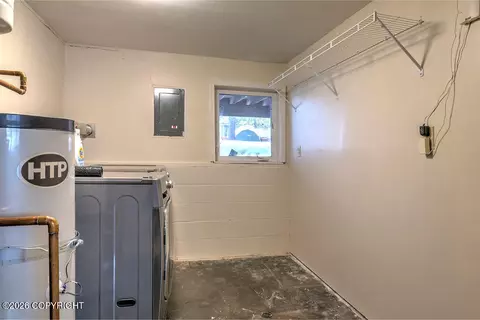 905 Lancaster Dr, Anchorage, AK 99503 photo 35