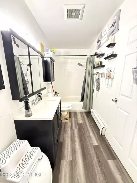 Bath - 5419 E 4th Avenue Ave, Anchorage, AK 99508 photo 1 of 2