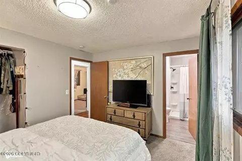 Bedroom - 11447 Targhee Loop, Eagle River, AK 99577 photo 4 of 6