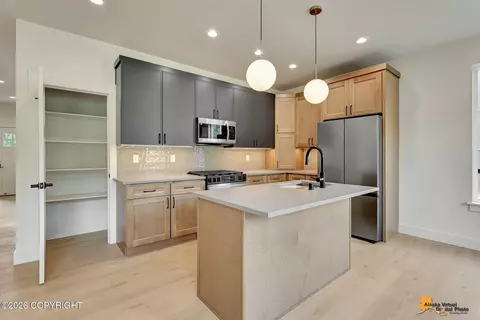 13845 E Doc Mckinley Ave, Palmer, AK 99645