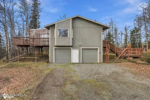 880 N Tammy Ln, Wasilla, AK 99623