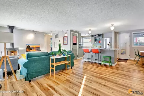 2601 Darby Cir, Anchorage, AK 99508