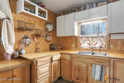 Kitchen - 24074 W Johnson Dr, Willow, AK 99688 photo 3 of 4