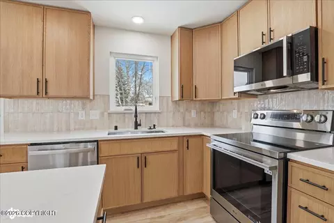 Kitchen - 420 E 46th Pl, Anchorage, AK 99503 photo 1 of 3
