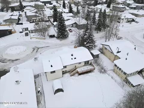 View/Area - 420 E 46th Pl, Anchorage, AK 99503 photo 6 of 9