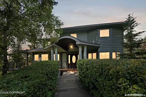 9400 Spring Hill Dr, Anchorage, AK 99507