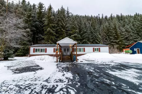 13449 Old Seward Rd, Seward, AK 99664