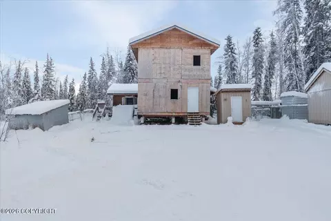 1066 Propwash Dr, Fairbanks, AK 99709