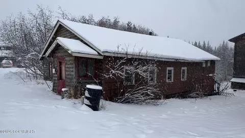 147 E Pioneer Ave, Homer, AK 99603