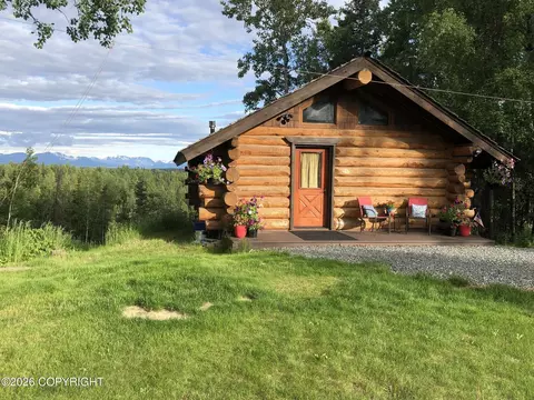 37901 Hall Rd, Sterling, AK 99672