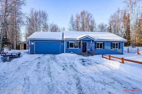 3260 N Edgewater Dr, Wasilla, AK 99654