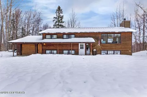 9100 E Gordy Dr, Palmer, AK 99645