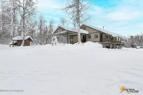 21695 E Caswell Lakes Rd, Willow, AK 99688
