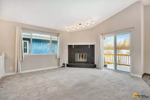 Living - 1962 Commodore Dr, Anchorage, AK 99507 photo 5 of 6