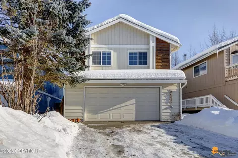 1962 Commodore Dr, Anchorage, AK 99507