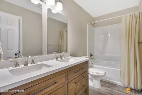 Bath - 1962 Commodore Dr, Anchorage, AK 99507 photo 1 of 3