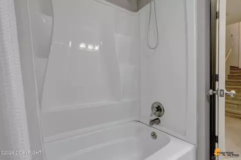 Bath - 1962 Commodore Dr, Anchorage, AK 99507 photo 3 of 3