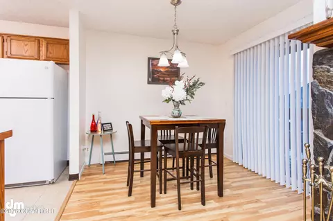 Dining - 5132 E 26th Ave, Anchorage, AK 99508 photo 4 of 6