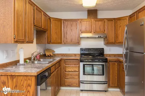 Kitchen - 5132 E 26th Ave, Anchorage, AK 99508 photo 5 of 7