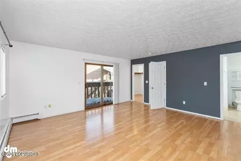 Living - 5132 E 26th Ave, Anchorage, AK 99508 photo 7 of 13