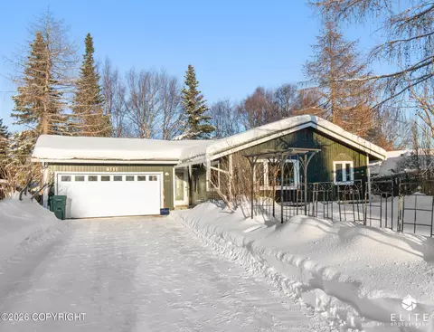 4111 Woronzof Dr, Anchorage, AK 99517