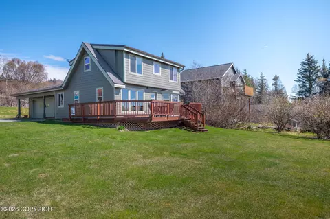 4006 Mullikin St, Homer, AK 99603