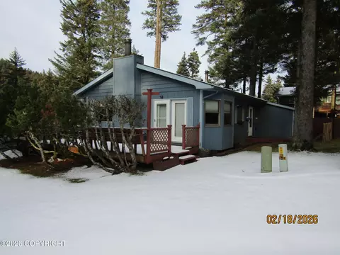 516 Bonaparte Cir, Kodiak, AK 99615