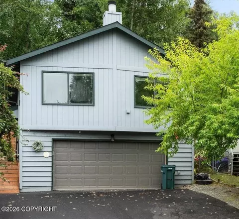 1930 Commodore Dr, Anchorage, AK 99507