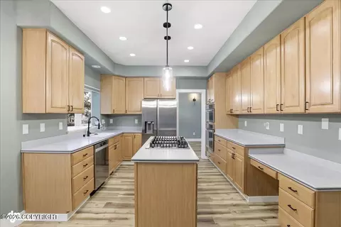 8716 Inyo Cir, Eagle River, AK 99577 photo 12