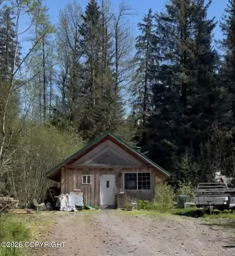 13714 Leslie Pl, Seward, AK 99664