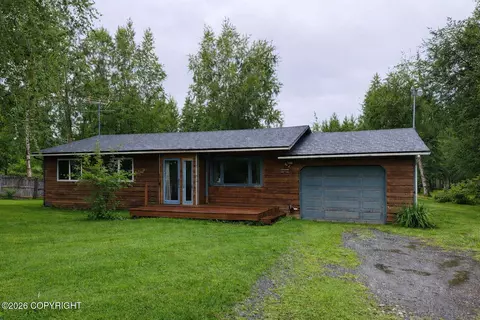 6326 S Aurora Dr, Wasilla, AK 99623