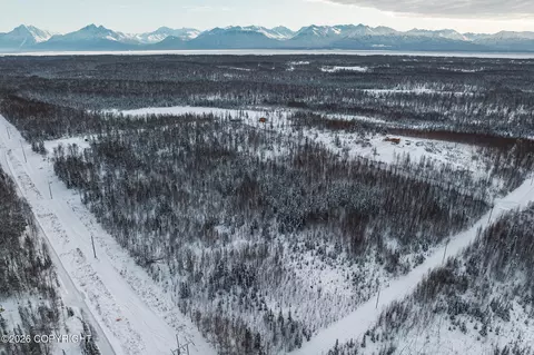 10526 W Sunset Ave, Wasilla, AK 99623