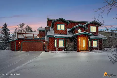 2741 Kingfisher Dr, Anchorage, AK 99502