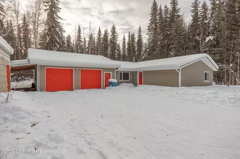 3559 Joan Ave, North Pole, AK 99705