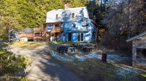 10563 Collins Ct Rd, Ketchikan, AK 99901