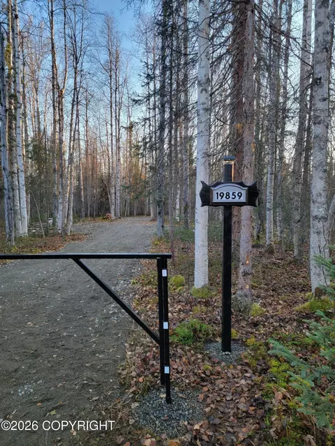 19859 E Caughtabigone Ave, Willow, AK 99688