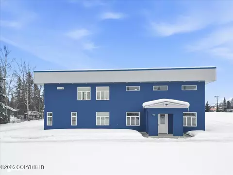 7847 Old Harbor Ave, Anchorage, AK 99504
