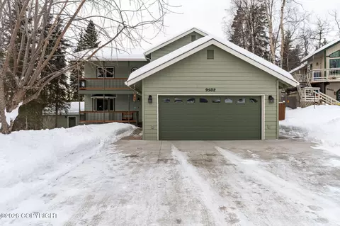 9502 Dinaaka Cir, Eagle River, AK 99577