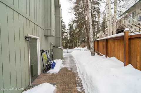 Exterior - 9502 Dinaaka Cir, Eagle River, AK 99577 photo 9 of 30