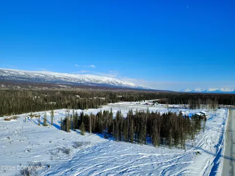 6765 W Queen Anne Ave, Wasilla, AK 99623