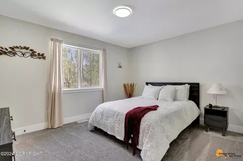 Bedroom - 4431 E Cobblestone Dr, Wasilla, AK 99654 photo 4 of 5