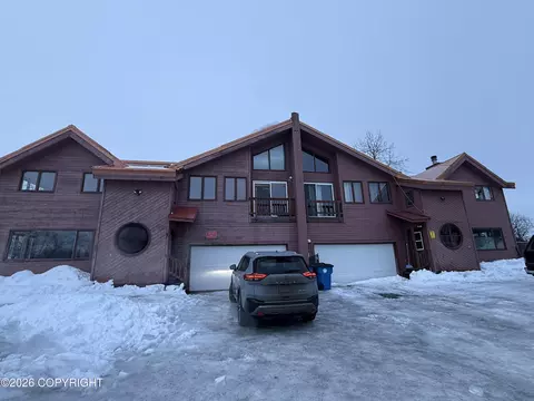 545555 Clark St, Valdez, AK 99686