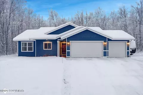 8450 N Michaelson St, Palmer, AK 99645