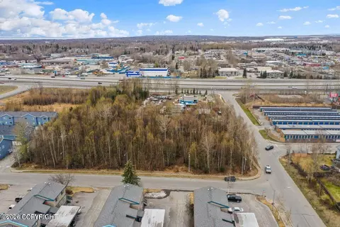 7200 Meadow St, Anchorage, AK 99507