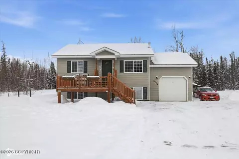 5779 W Greensward Dr, Wasilla, AK 99623