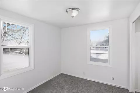 Bedroom - 414 E 9th Ave, Anchorage, AK 99501 photo 3 of 5