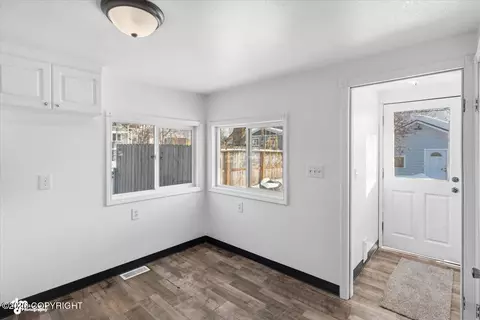Entry Way - 414 E 9th Ave, Anchorage, AK 99501 photo 5 of 5